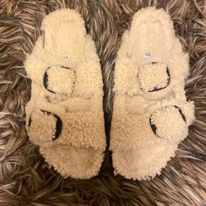BIRKENSTOCK Teddy Beige Arizona Sandals size 40/9